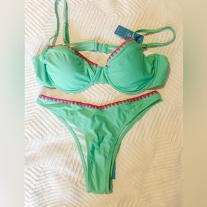 CUPSHE Colorblock Underwire Top XL & Ultra Cheeky Bottom M Bikini Set